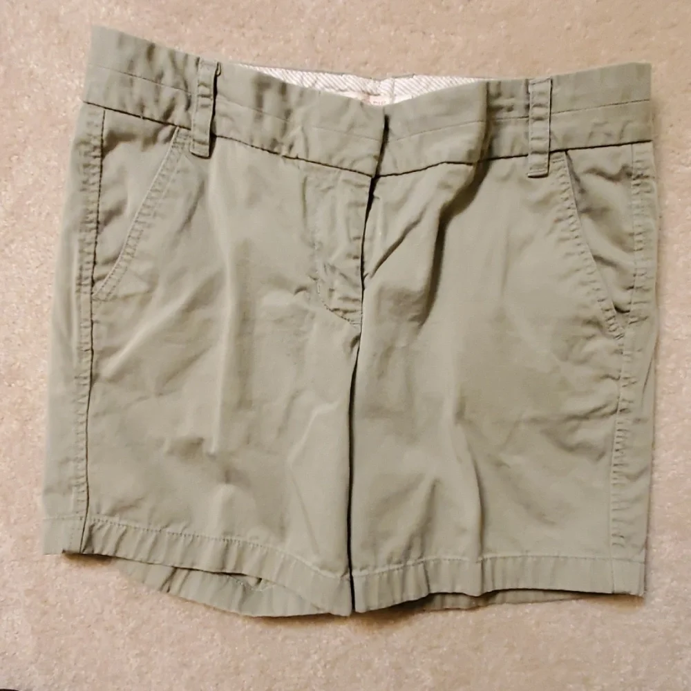 J Crew shorts  moss green Chino size 4